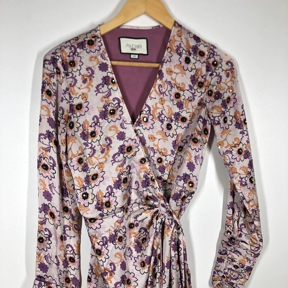 Alexis Kari Wrap Dress Sequin Floral Print  Long Sleeve Multicolor Size XS - Picture 11 of 16